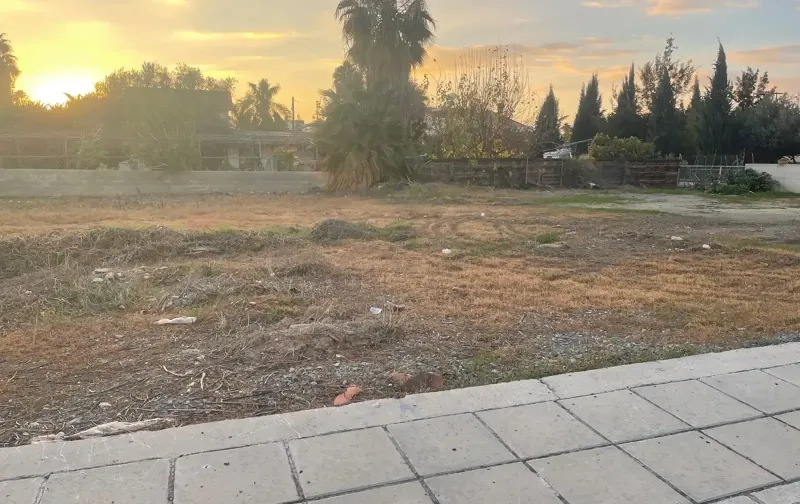 Residential Plot 868 m² in Agios Georgios(Fragk)