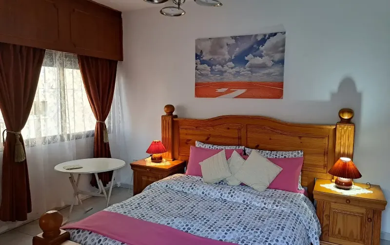 Sharing is caring. wanted a house mate in Kapsalos