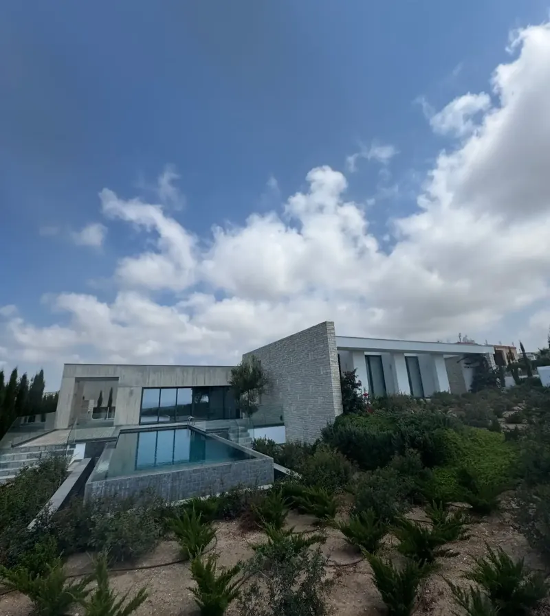 4-bedroom villa for sale in Pegeia