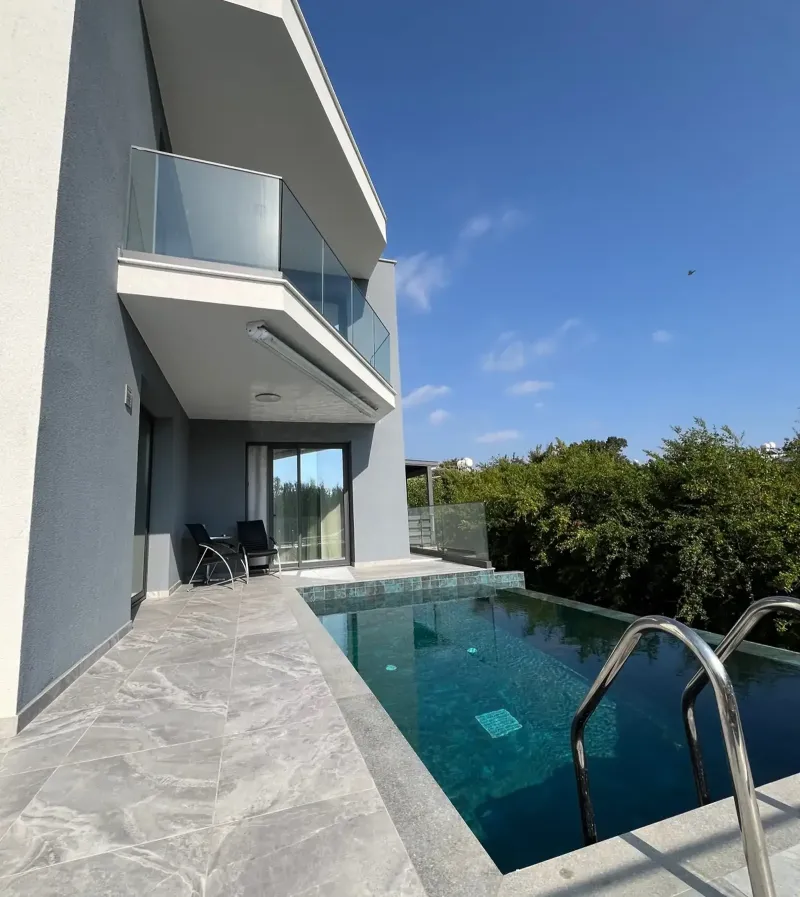5-bedroom detached house to rent in Kissonerga