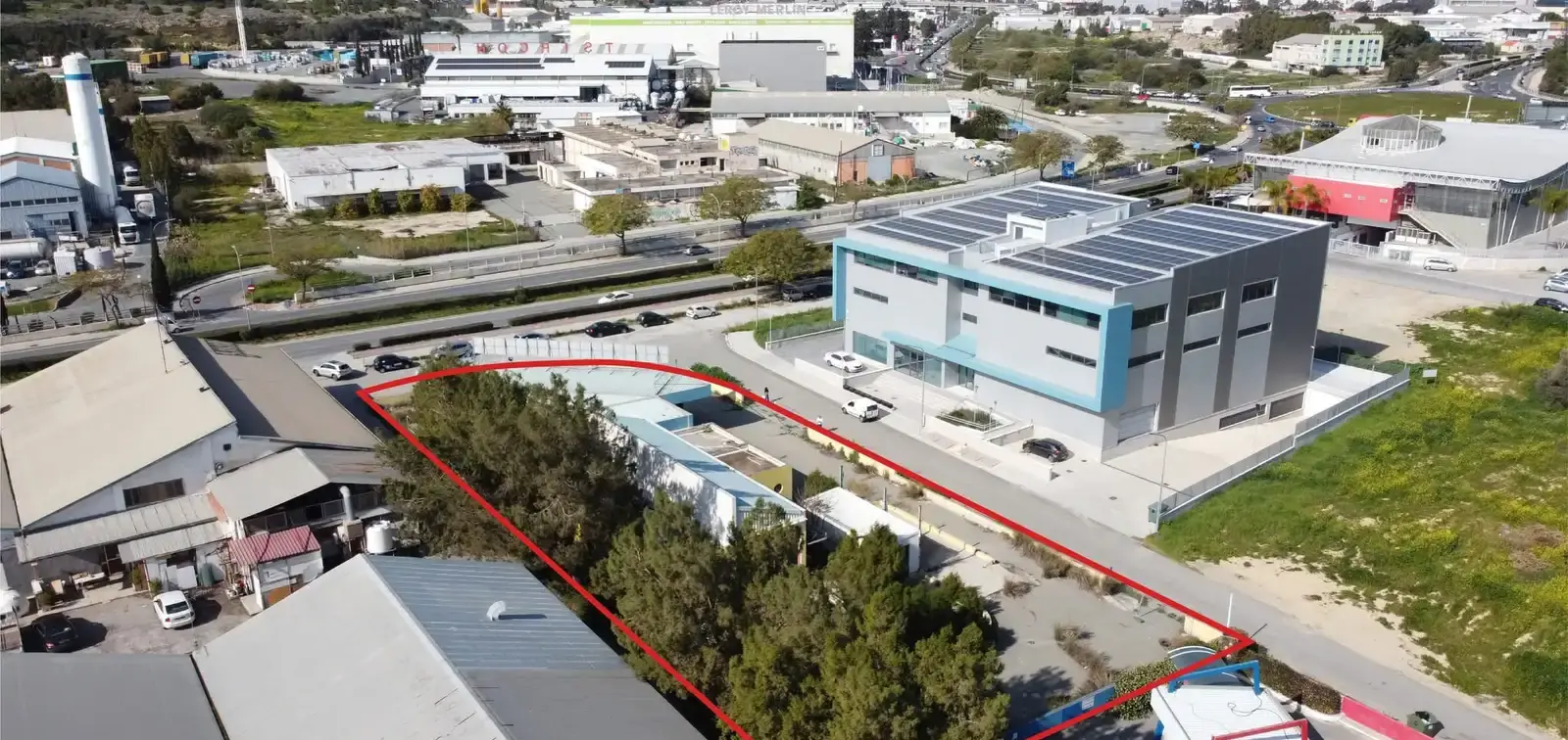Commercial Plot 1972 m² in Strovolos - Ap. Varnavas and Ag. Makar.