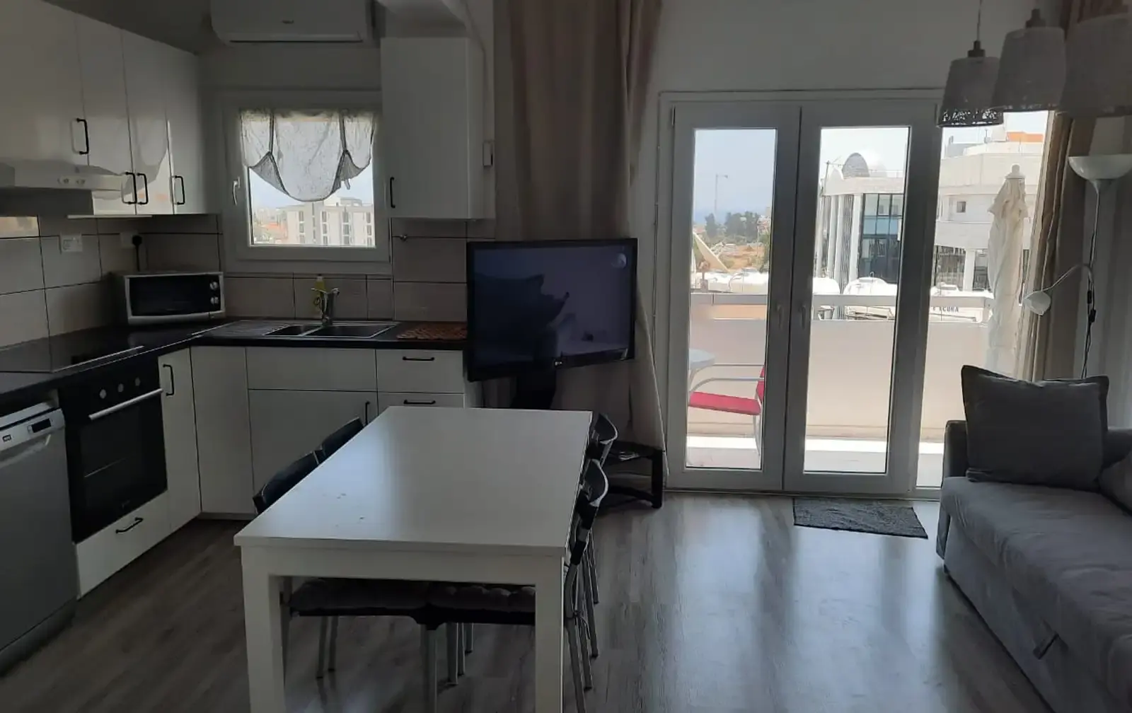 1-bedroom apartment to rent in Mesa Geitonia