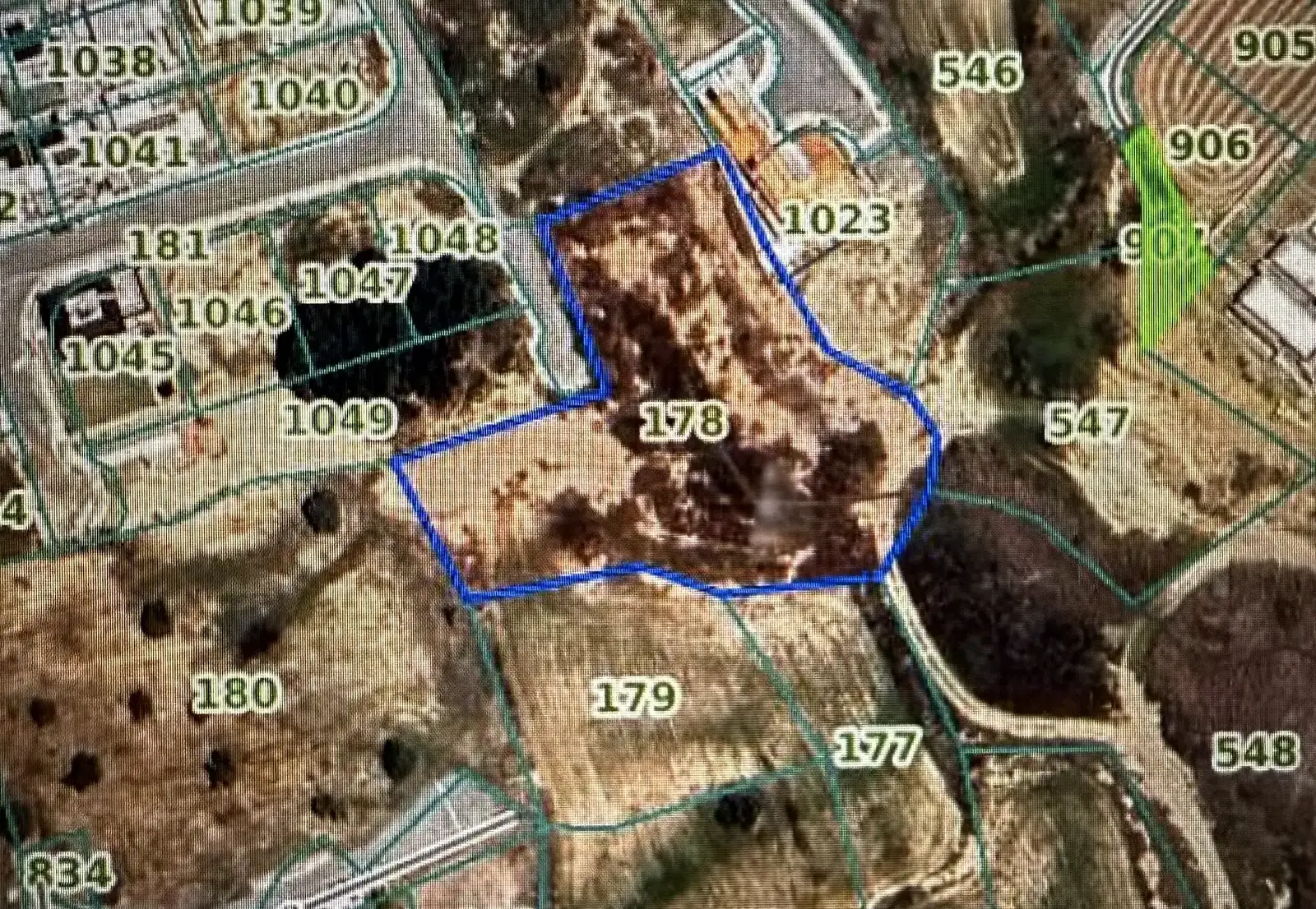 Residential Field 4386 m² in Tseri
