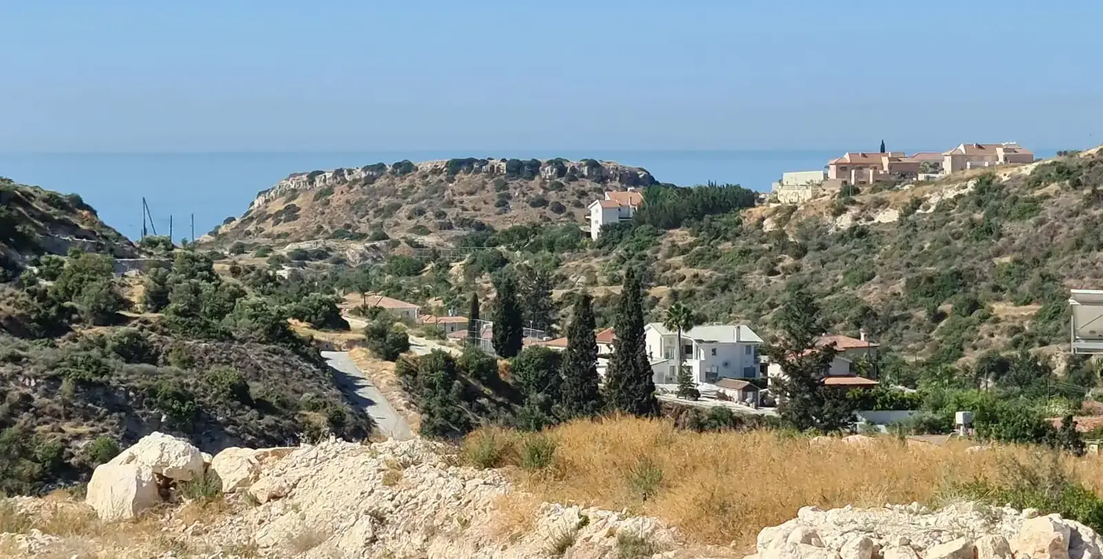 Residential Plot 2000 m² in Agios Tychon