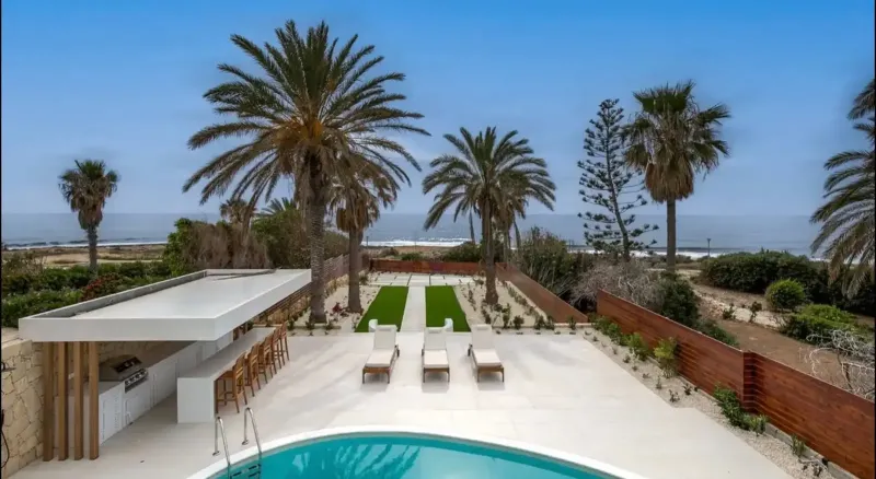 5-bedroom villa to rent in Chlorakas