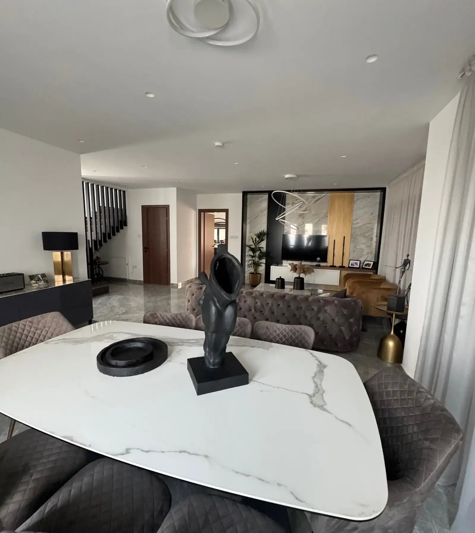 4-bedroom villa for sale in Ypsonas