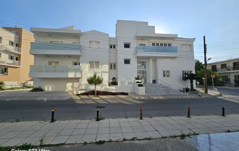 Commercial medical building/medical offfices in Agios Theodoros