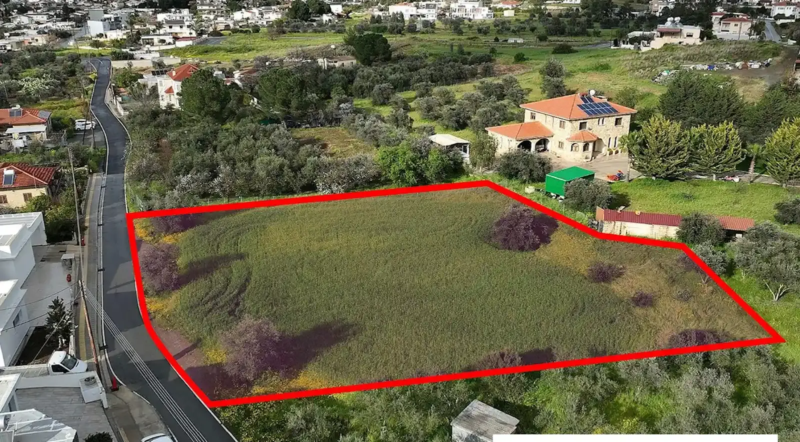 Residential Plot 2164 m² in Agia Varvara Lefkosias