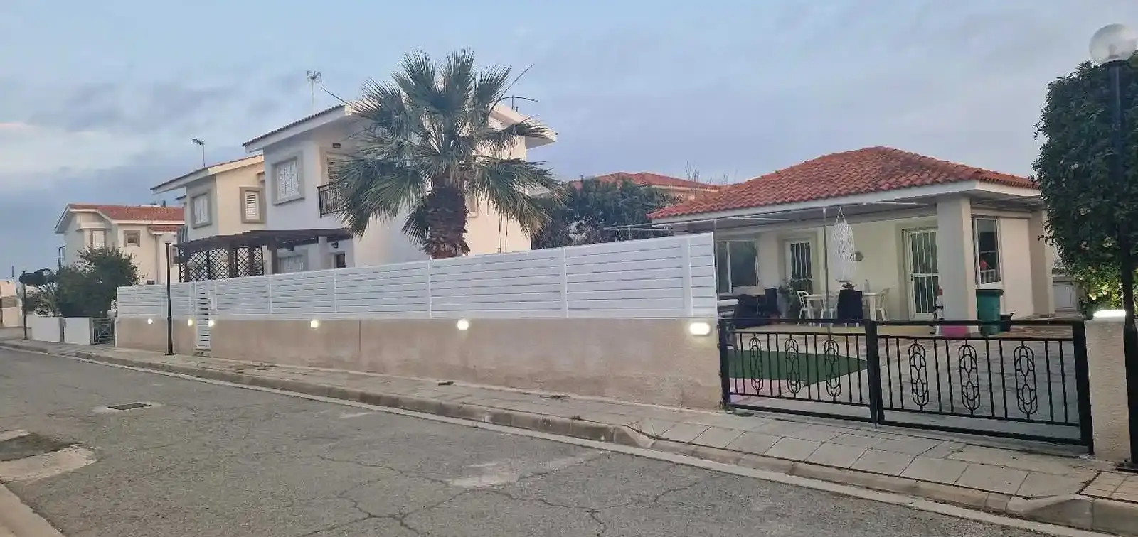 3-bedroom detached house to rent in Perivolia Larnakas