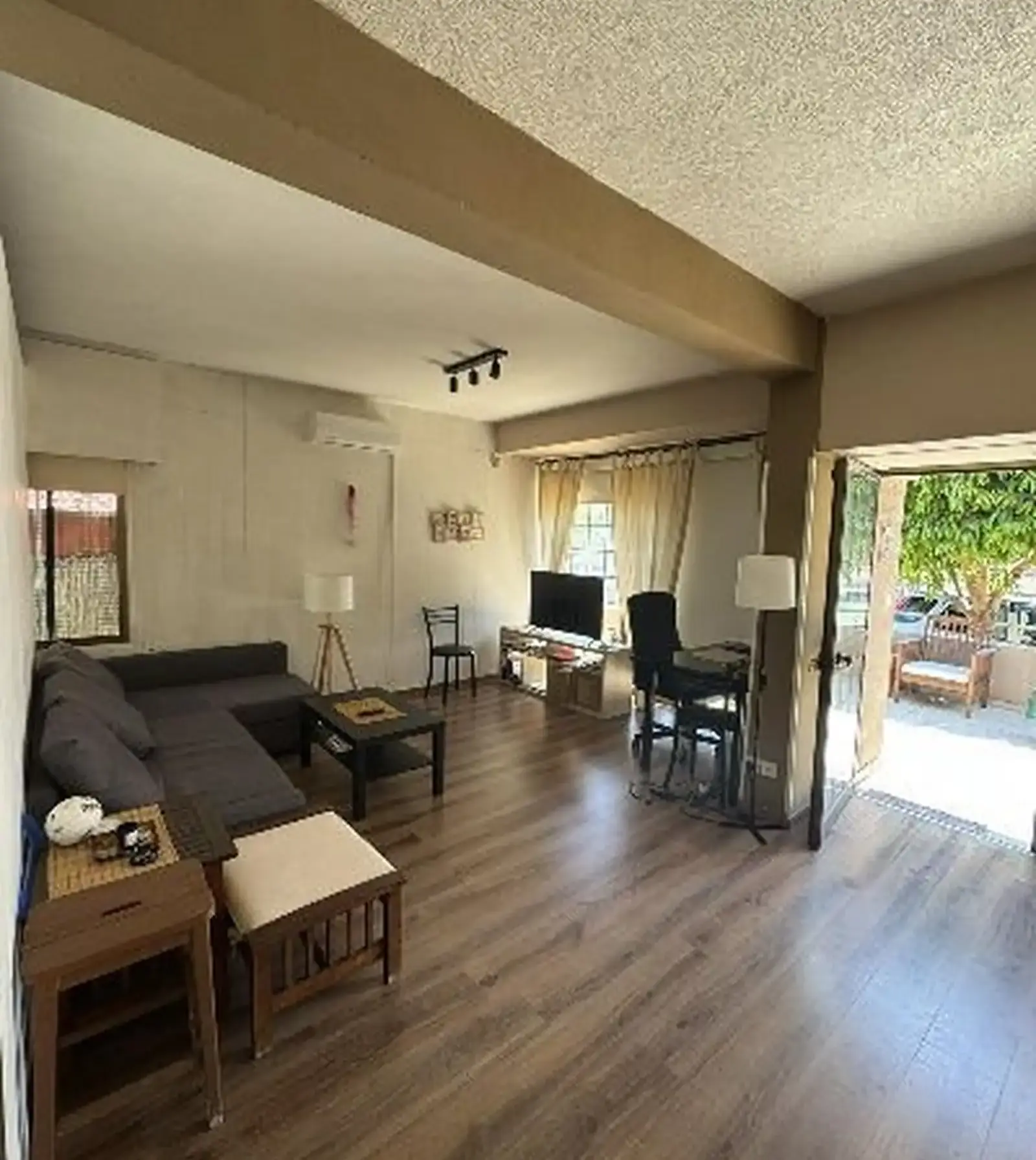 Studio detached house to rent in Apostolos Andreas