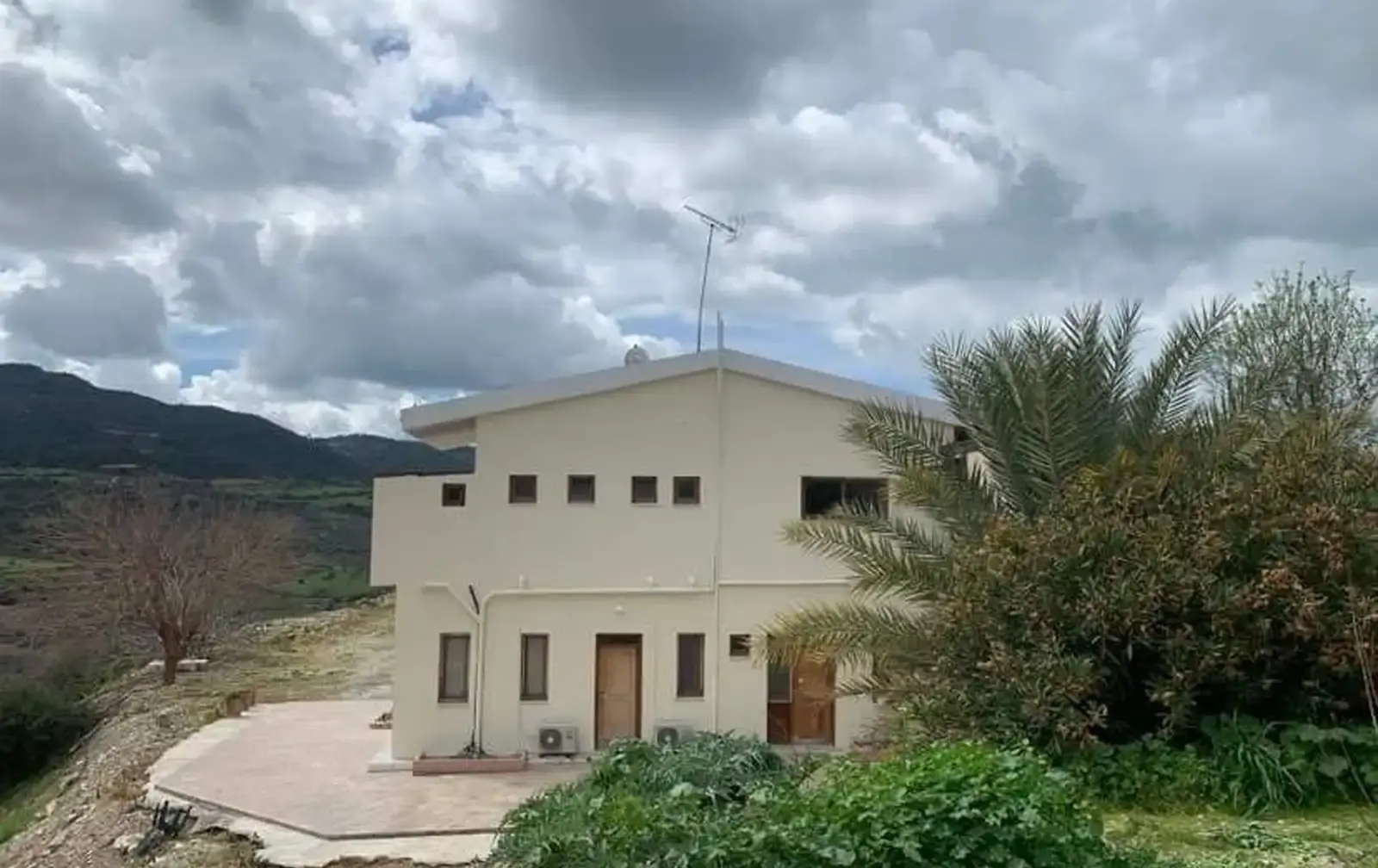 Εστιατόριο / μπαρ 500 m² προς πώληση στην περιοχή Prastio Pafou