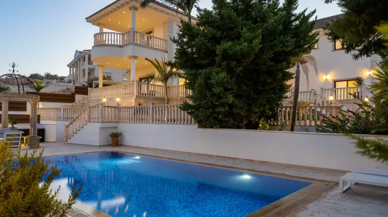 6-bedroom detached house for sale in Mouttagiaka