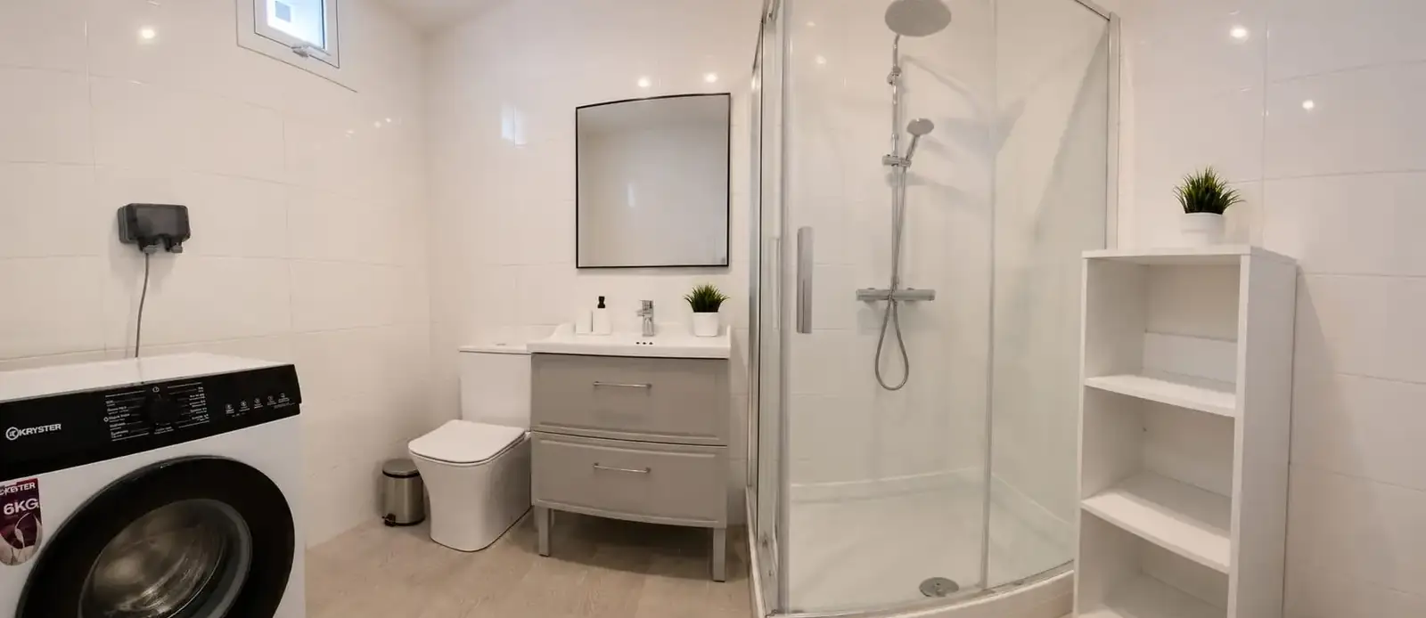 1-bedroom penthouse to rent in Larnaka - Sotiros