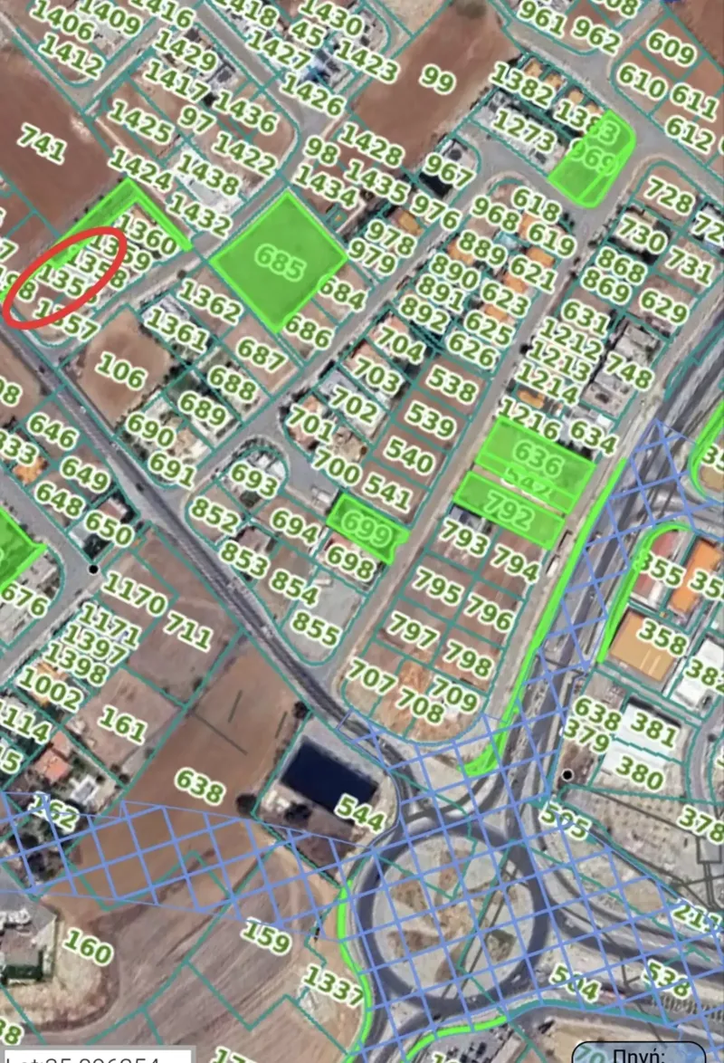 Residential Plot 521 m² in Lakatameia - Agios Nikolaos
