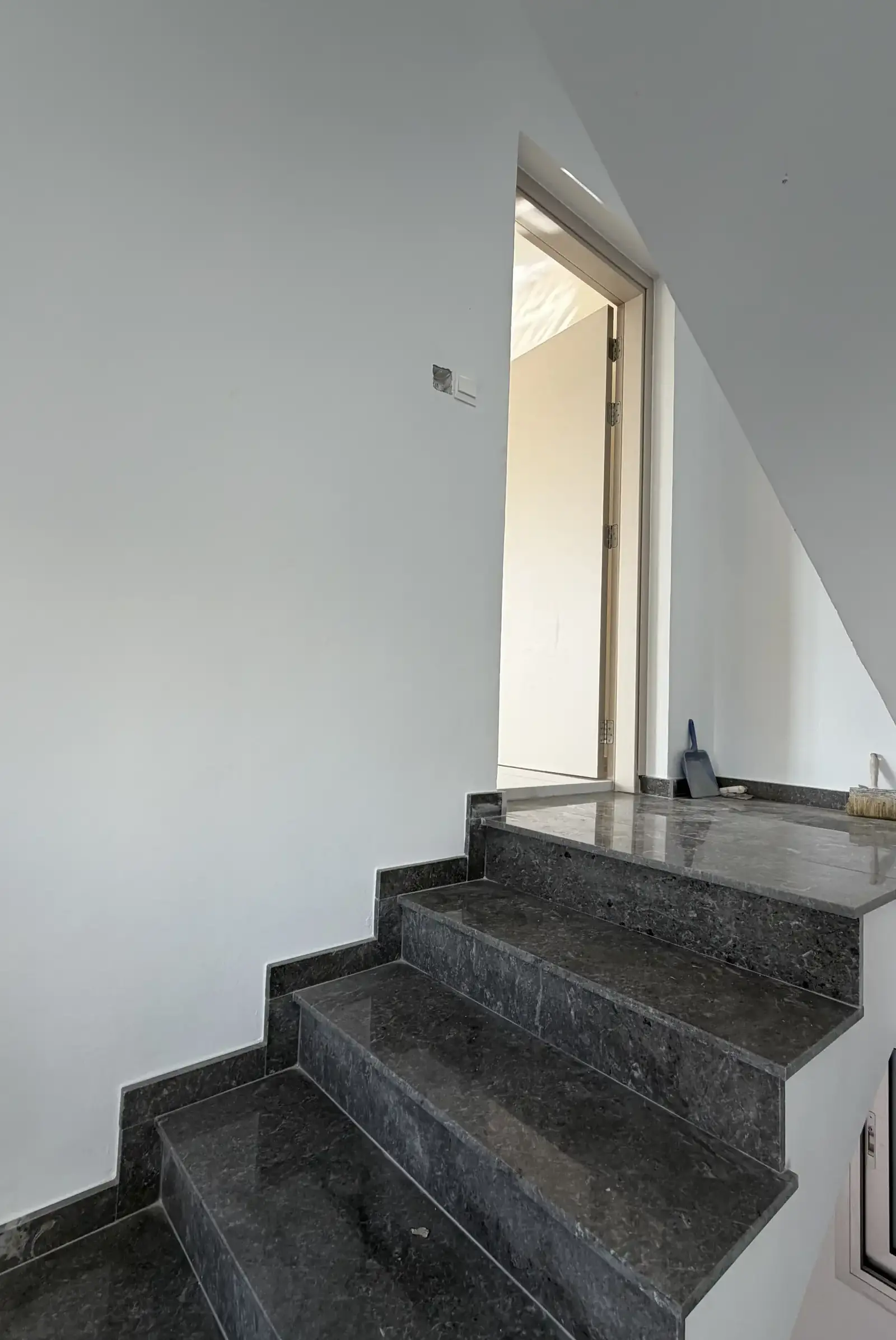 3-bedroom apartment to rent in Kato Polemidia