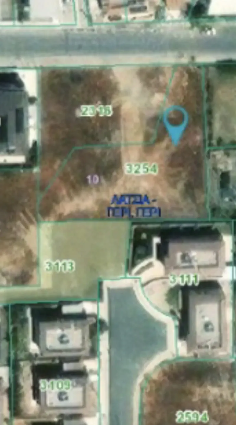 Residential Plot 841 m² in Geri