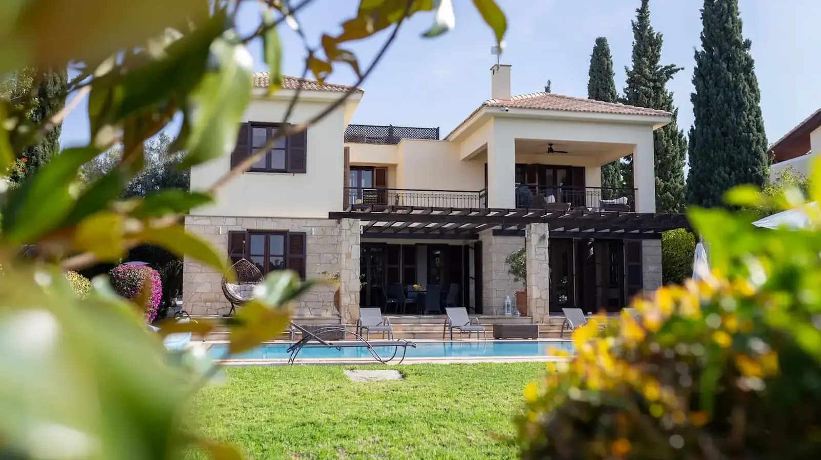 4-bedroom villa to rent in Aphrodite hills Kouklia
