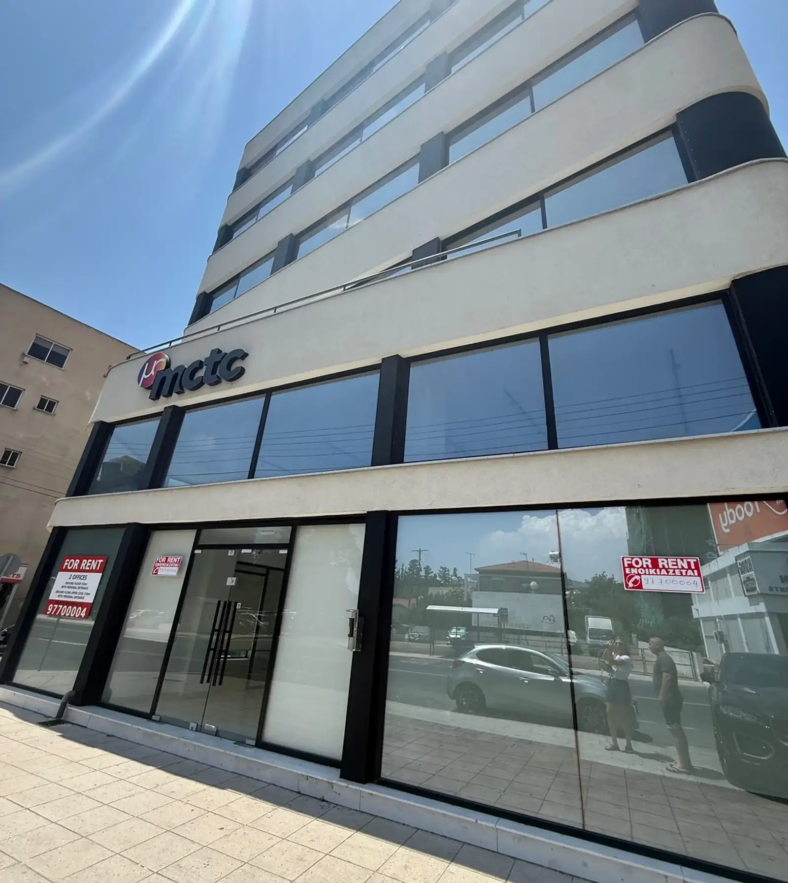 Office 310sq in Katholiki