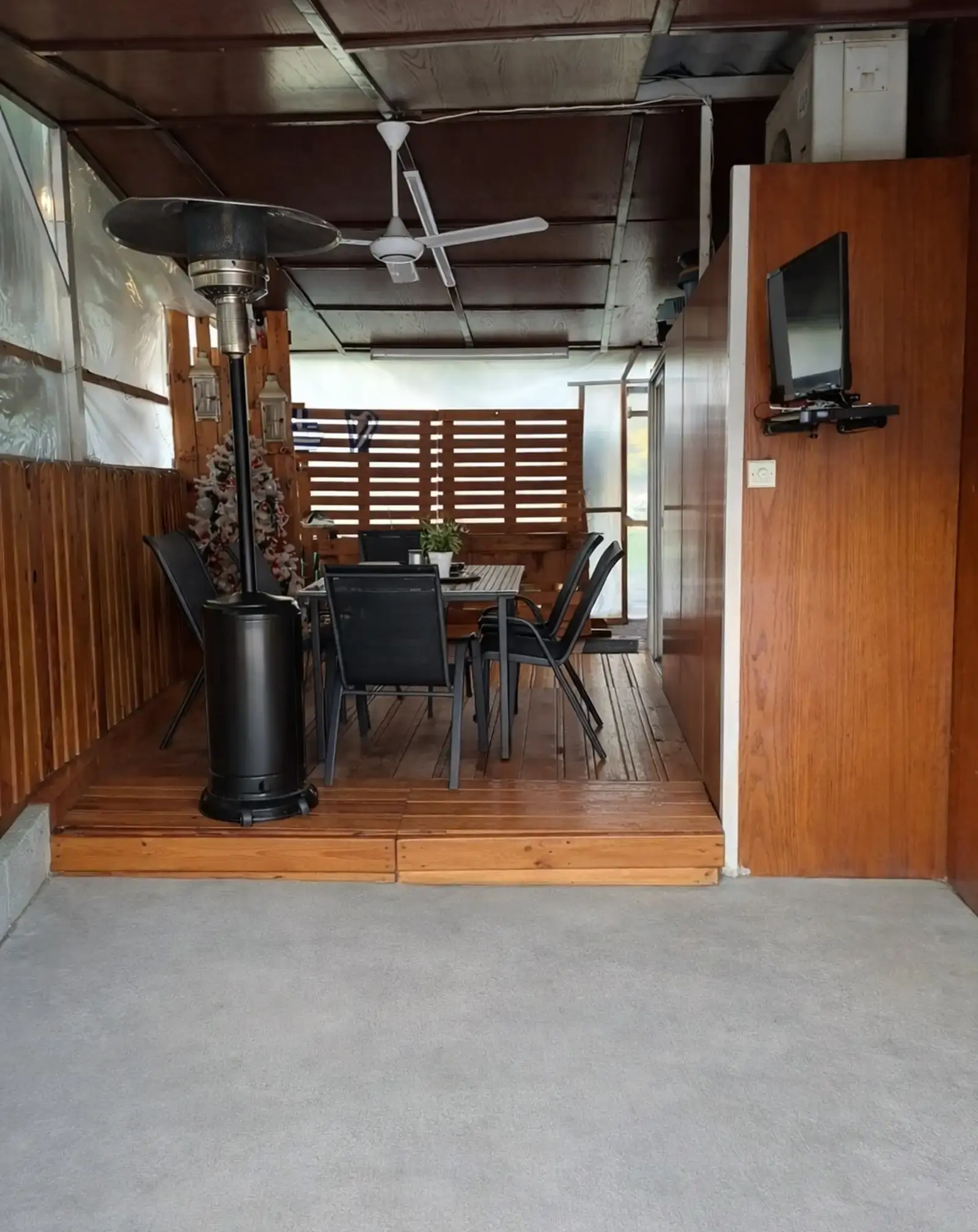 Σπιτακι τροχοσπιτο/ house caravan in Zygi