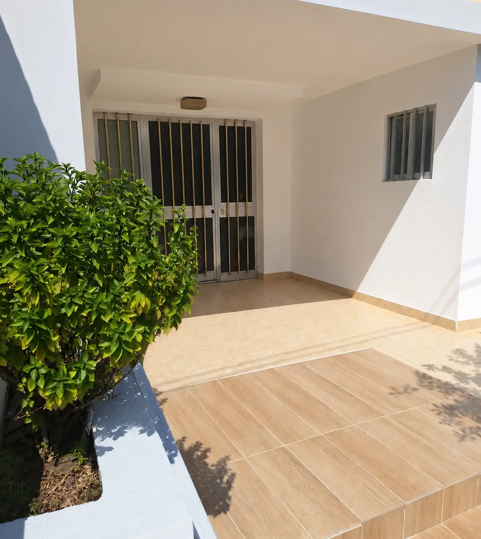 2-bedroom apartment to rent in Mesa Geitonia