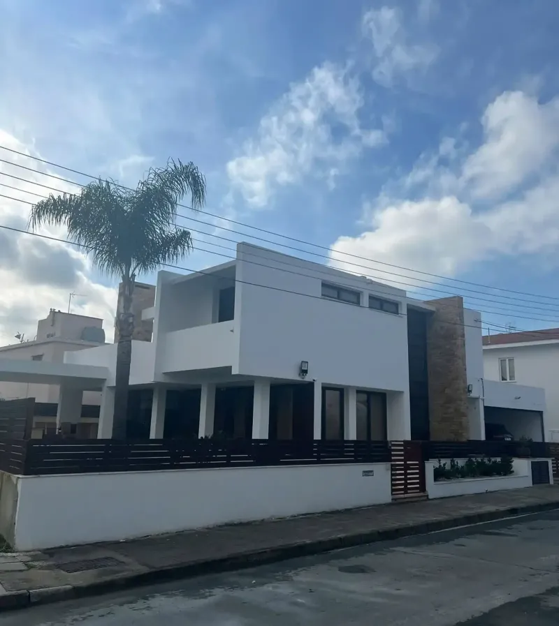 4-bedroom villa for sale in Larnaka - Kamares