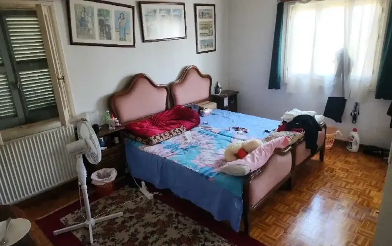 Room in big house. no couples. in Egkomi