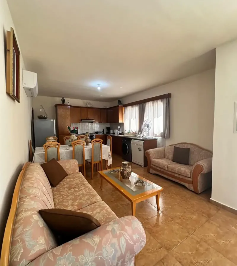 2-bedroom detached house for sale in Pomos