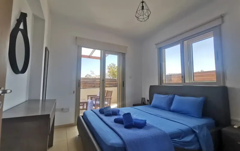 Per day, two bedroom apartment just 2 minutes walk from sandy beaches in Protaras