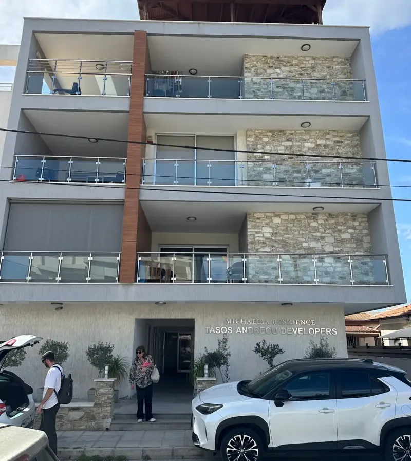 Office 90 sqm in Apostolos Andreas