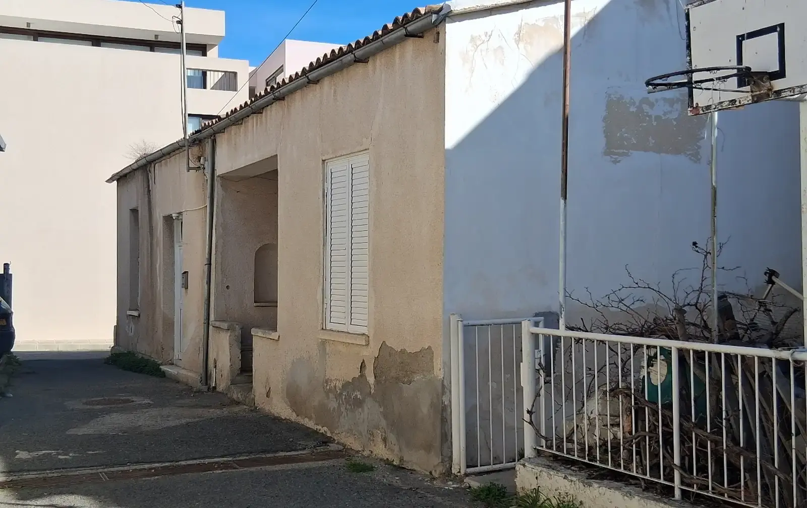 4-bedroom detached house for sale in Strovolos - Chryseleousa