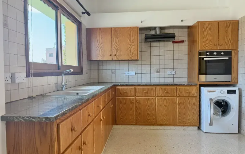 3-bedroom apartment to rent in Larnaka - Chrysopolitissa