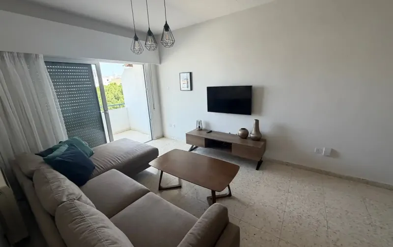 2-bedroom apartment to rent in Agioi Omologites