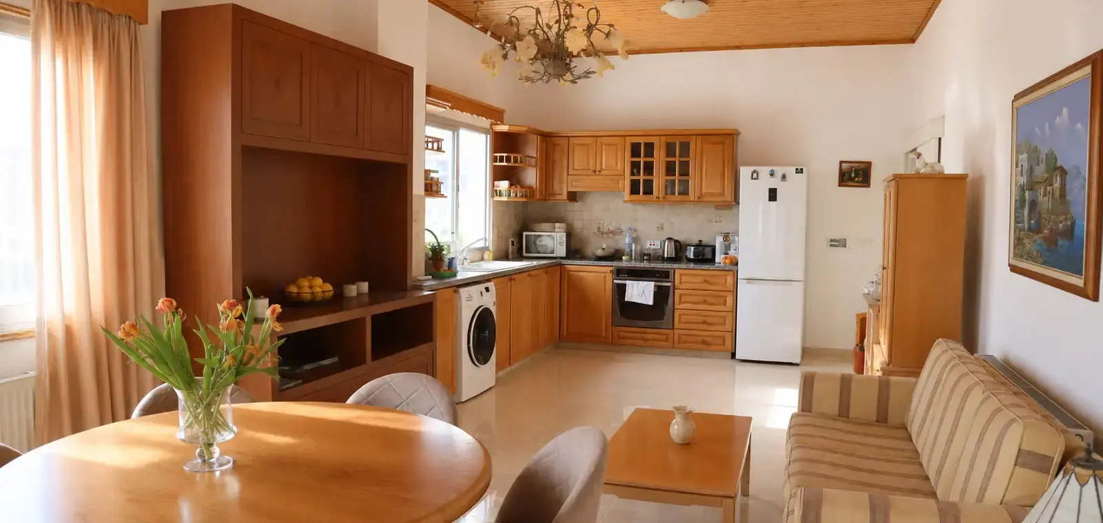 3-bedroom apartment to rent in Agia Zoni