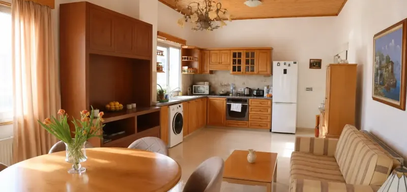 3-bedroom apartment to rent in Agia Zoni
