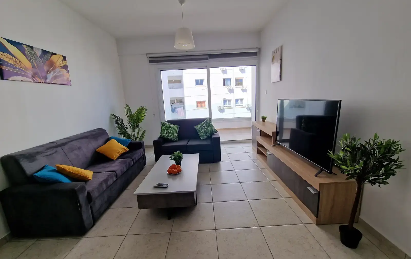 2-bedroom apartment to rent in Larnaka - Finikoudes