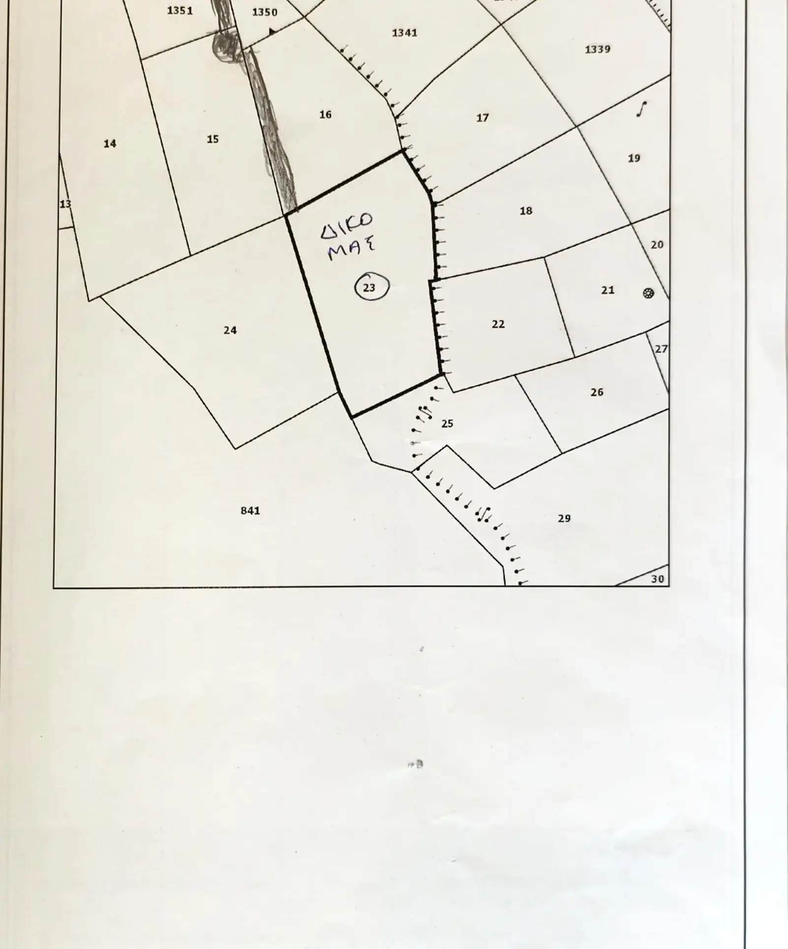 Residential land 4014 m² in Meniko