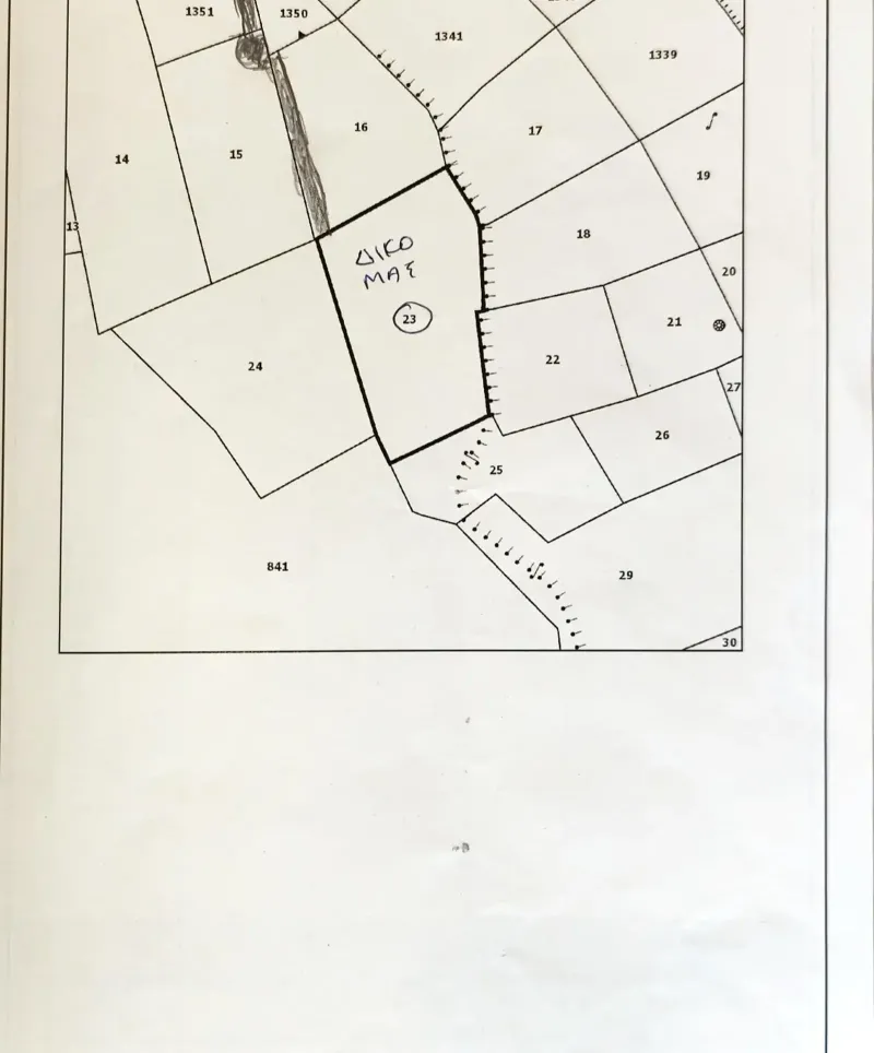 Residential land 4014 m² in Meniko