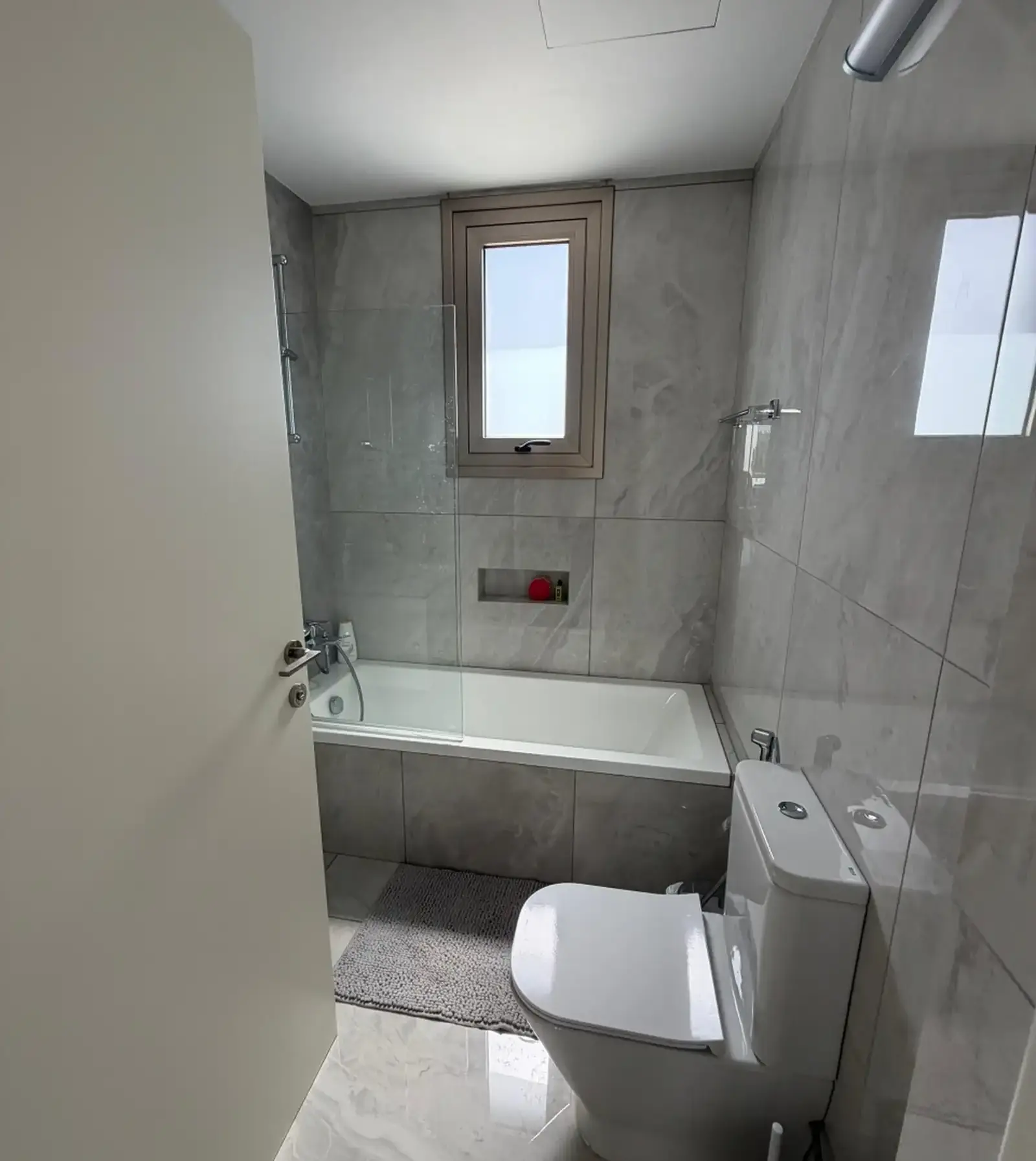 3-bedroom penthouse to rent in Germasogeia