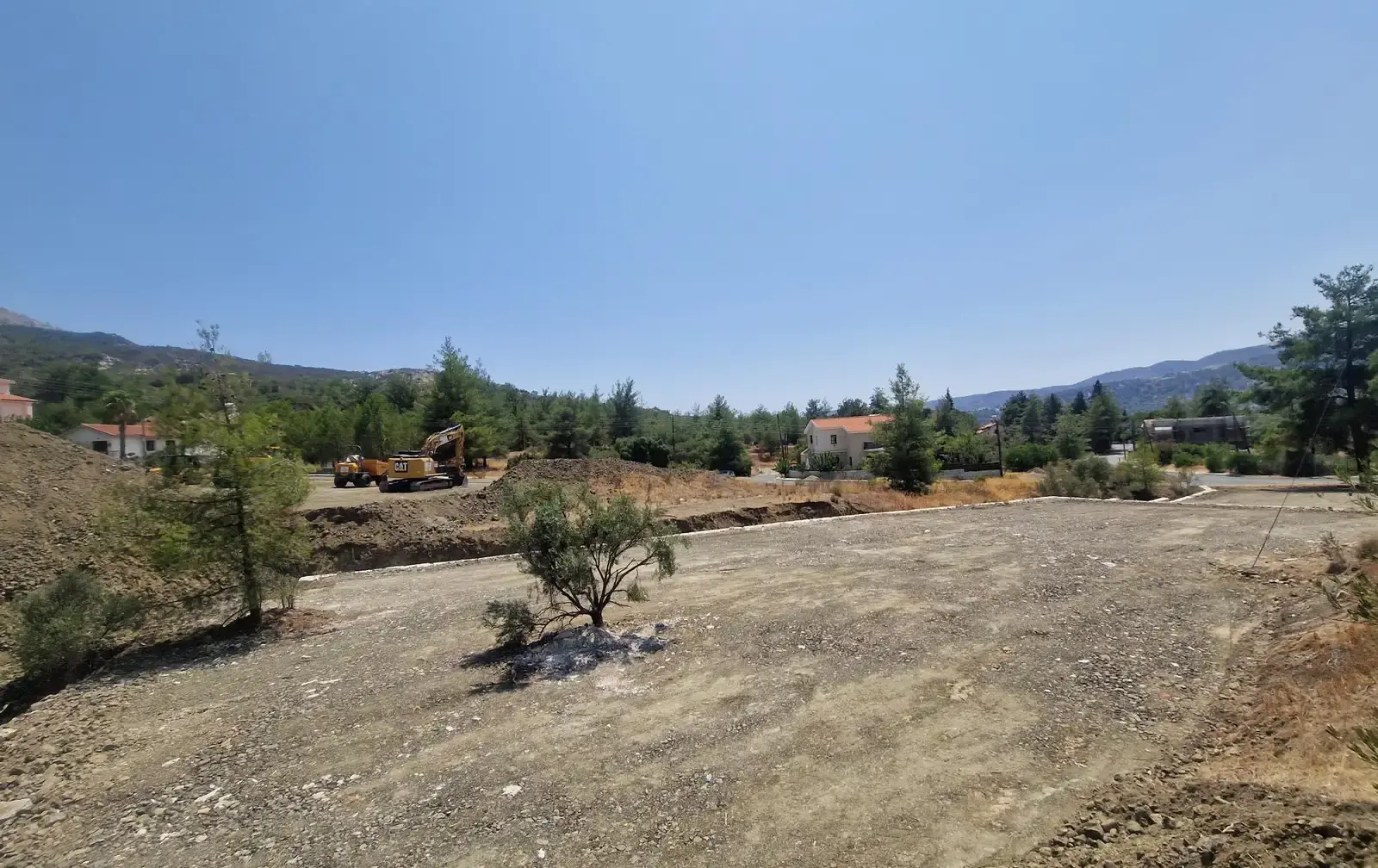 Residential Plot 942 m² in Trimiklini