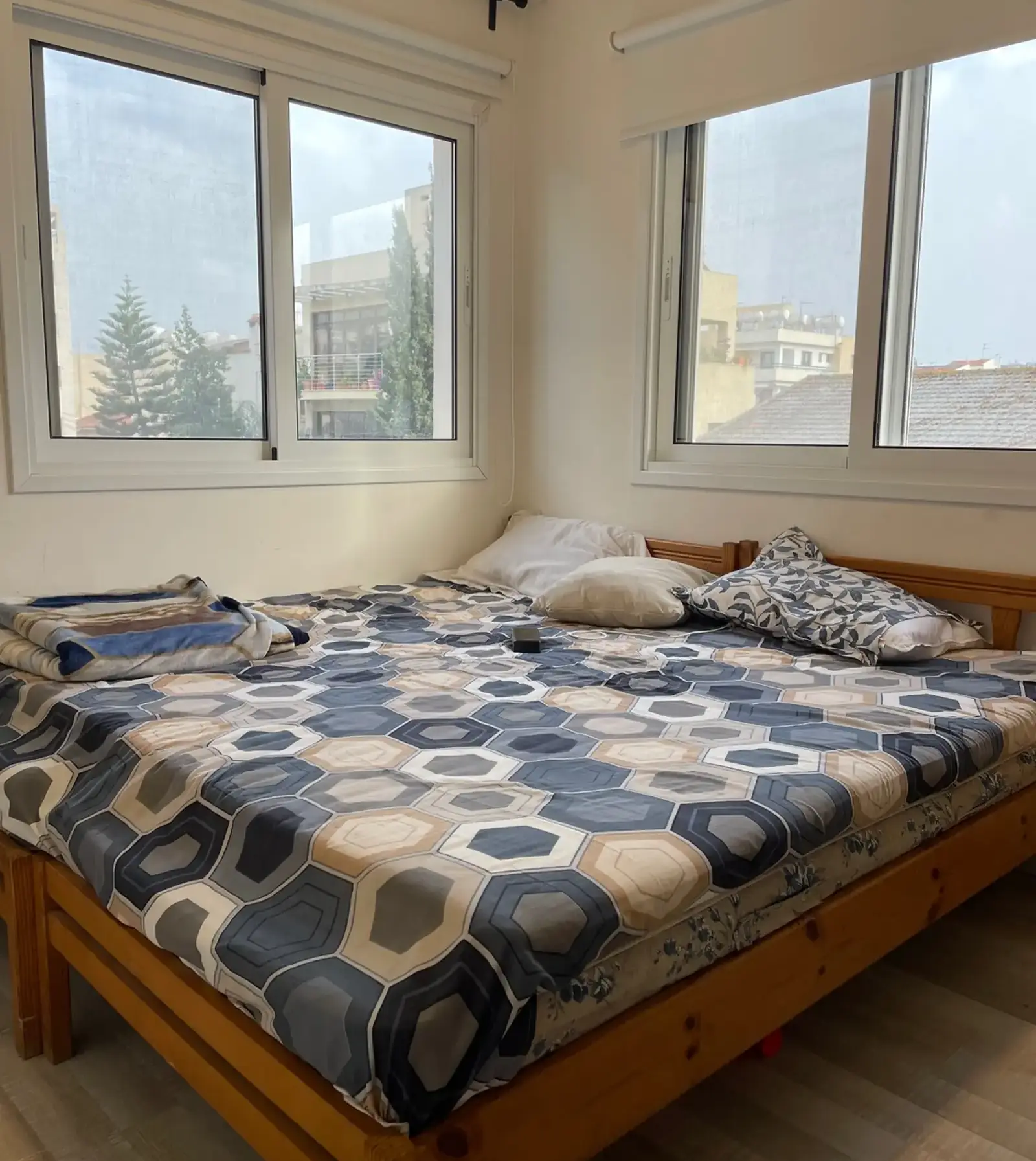 Room in sharing in Larnaka - Skala
