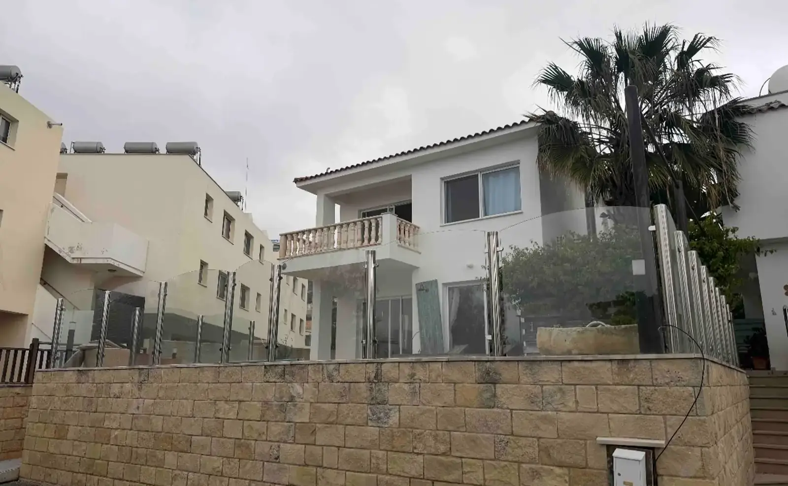 4-bedroom semi-detached to rent in Pegeia