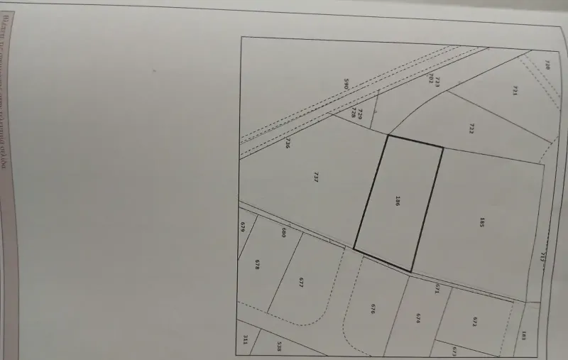 Residential land 1000 m² in Nisou