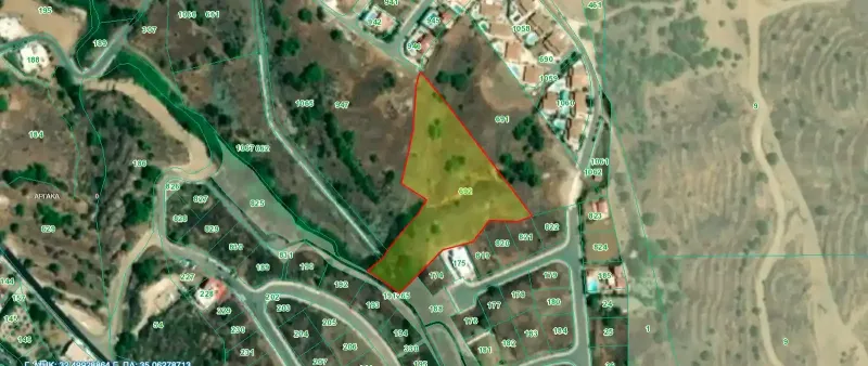 Residential Plot 8188 m² in Argaka