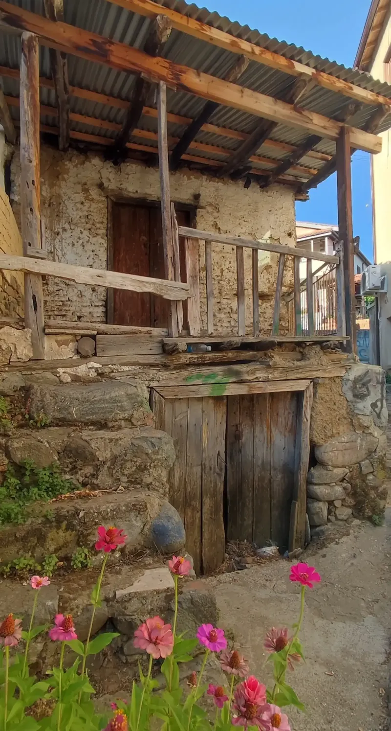 Παραδοσιακή διατηρητέα οικοδομή στην γαλατά, επαρχία λευκωσίας in Galata