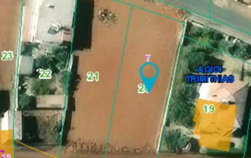 Residential Field 758 m² in Agioi Trimithias