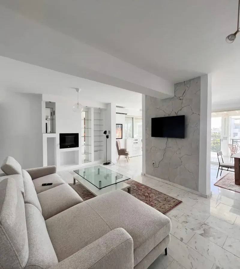 3-bedroom apartment to rent in Katholiki