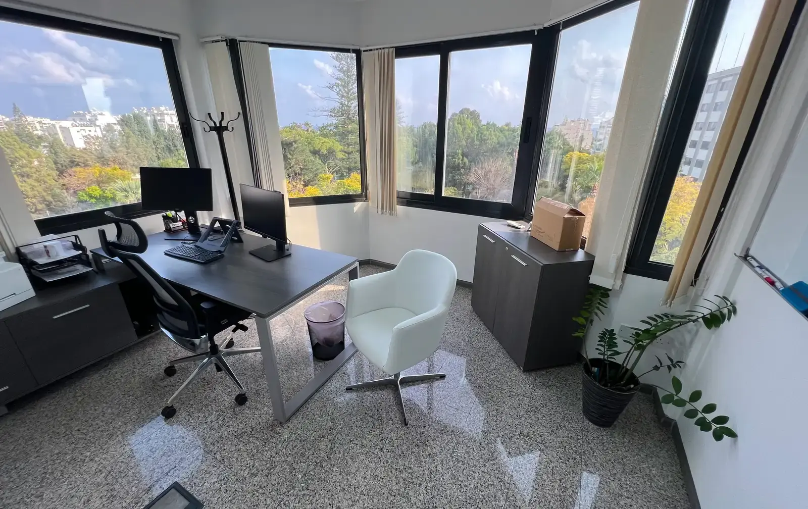 Γραφείο 260 m² προς ενοικίαση στην περιοχή Agia Triada
