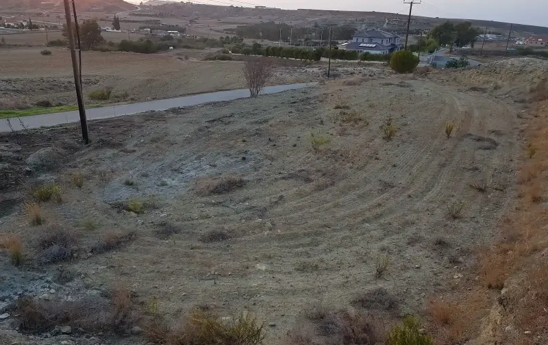 Residential Plot 1420 m² in Anageia