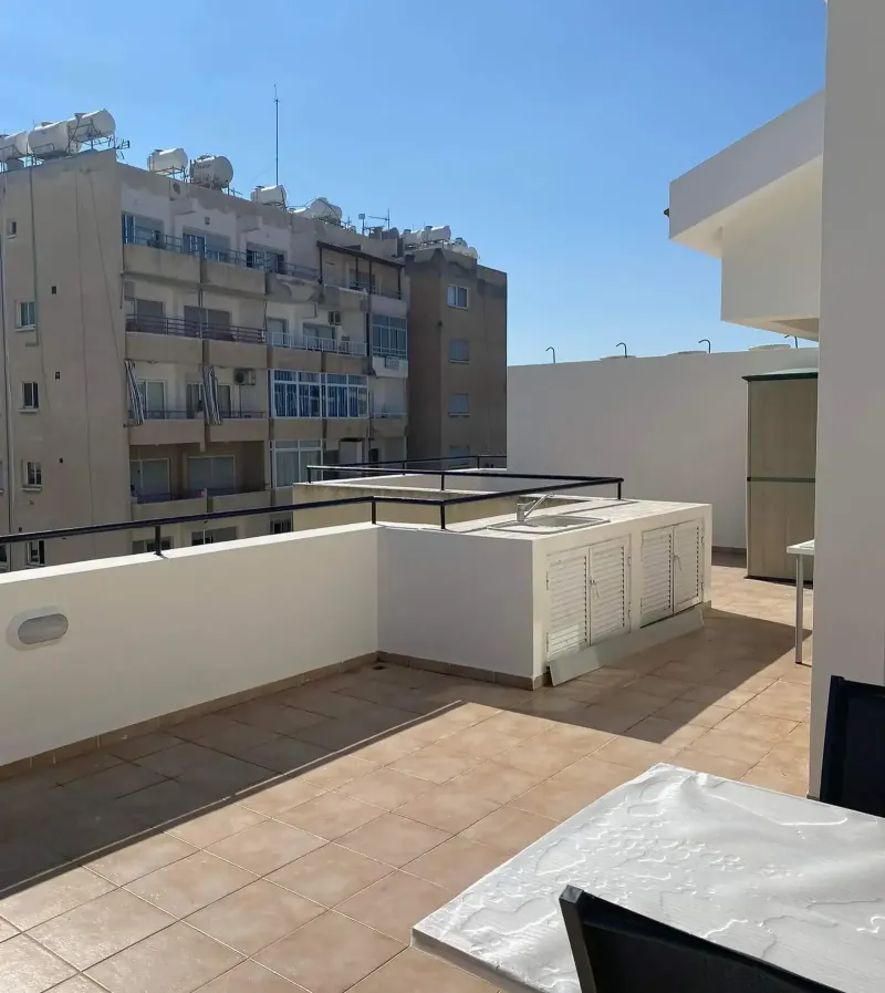 3-bedroom penthouse to rent in Larnaka - Makenzy