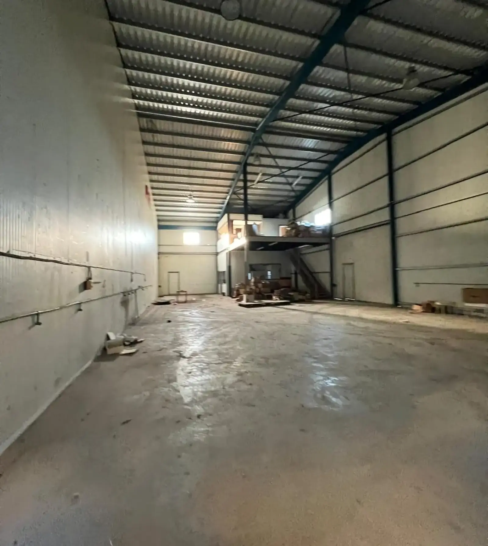 Warehouse aradippou 375sq in Aradippou - Agios Fanourios